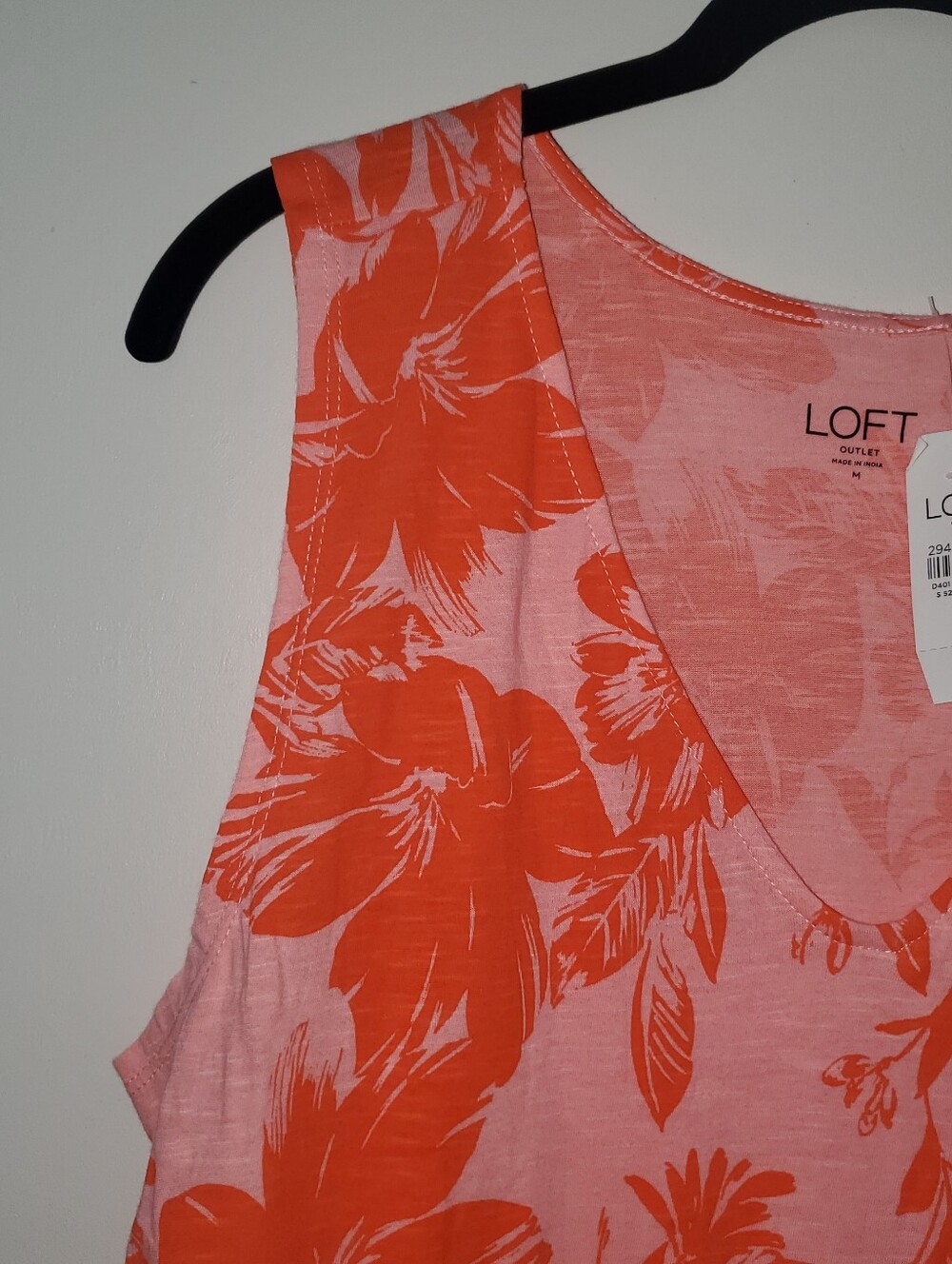 Sleeveless V-Neck Floral Peplum Top Casual Relaxed Fit - Medium - Picture 3 of 4
